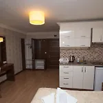 Apartmanhotel House