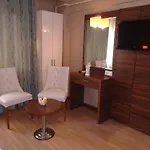 House Apartmanhotel 3*